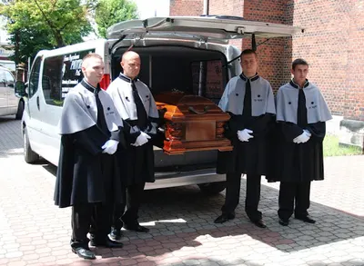 Zakład pogrzebowy P&G Katowice Piotr Bączyk. Usługi pogrzebowe. Pogrzeby. Kremacje. Organizacja pogrzebów